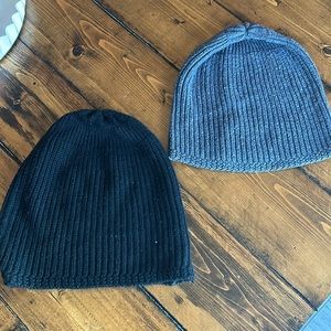 2 Gap beanie hats